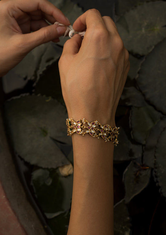 Nandi Kamal Bracelet (Customized Size)