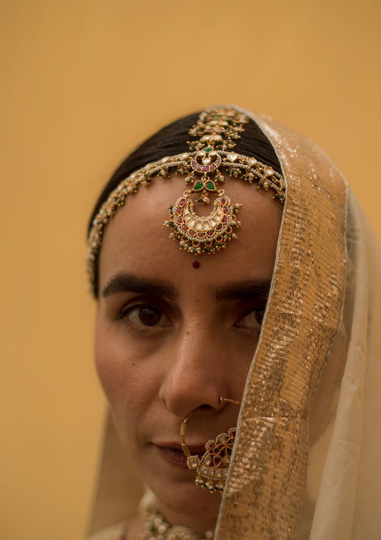 Golconda Multicolored Multipurpose Maathapatti Maangtika and Necklace