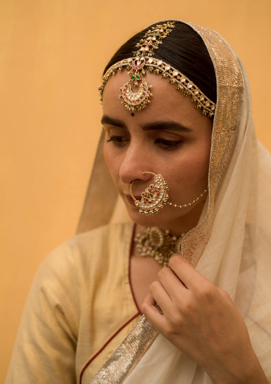 Golconda Multicolored Nath