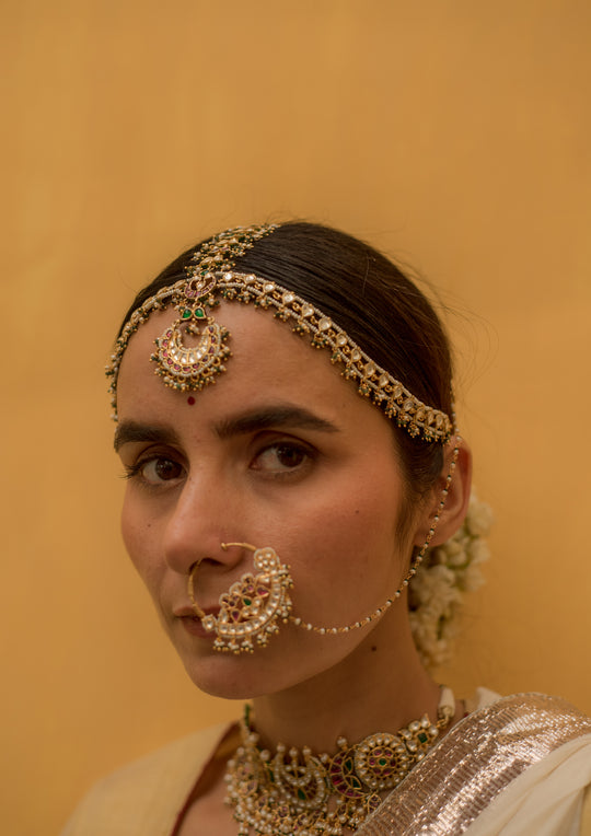 Golconda Multicolored Multipurpose Maathapatti Maangtika and Necklace