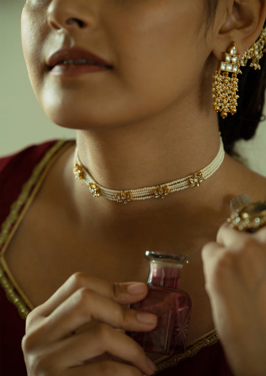 Brahma Choker