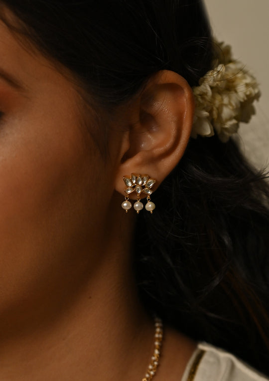 Pearl Kumuda Earrings