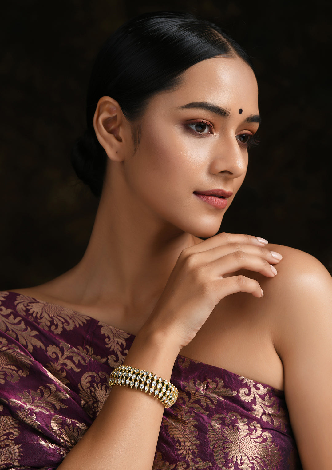 White And Golden 'Paunchi' (Bracelet)
