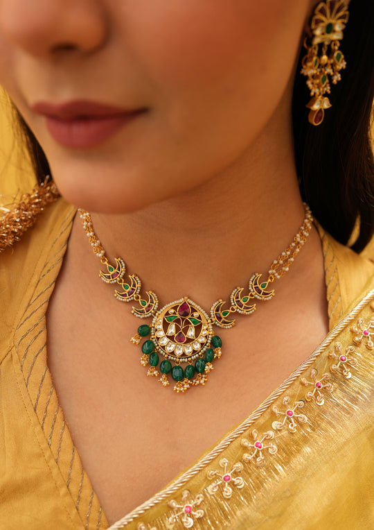 Chandra Multicolored Choker