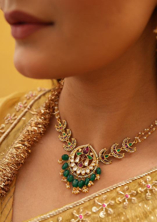 Chandra Multicolored Choker