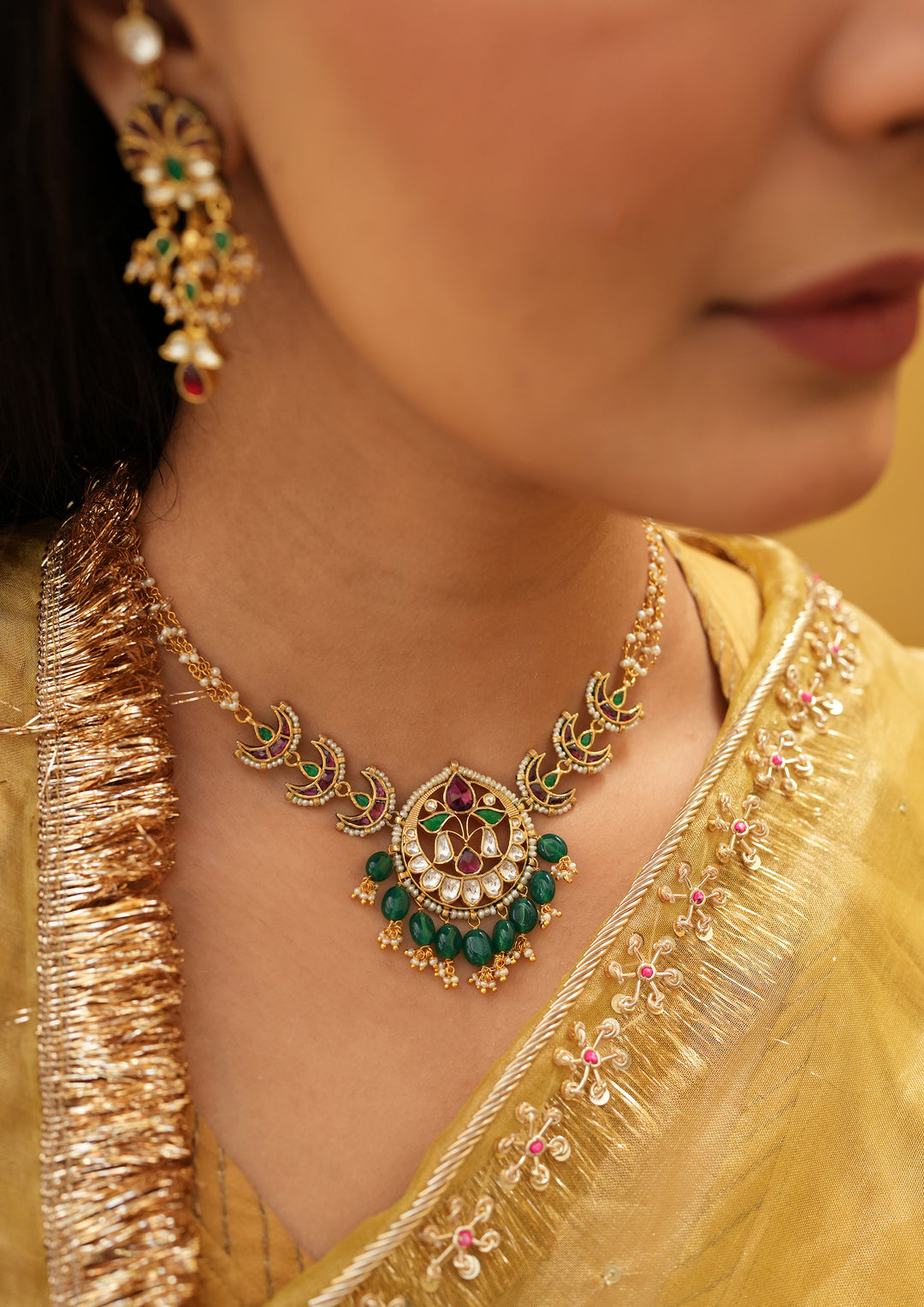 Chandra Multicolored Choker