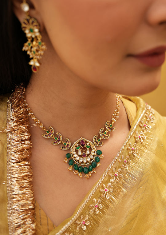 Chandra Multicolored Choker