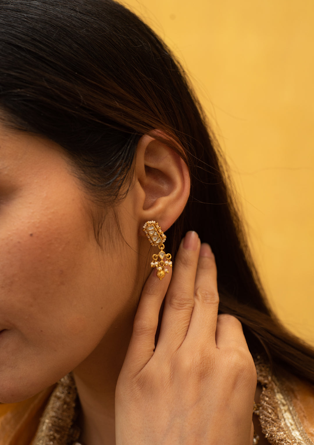 Ahilya Pearl Earrings