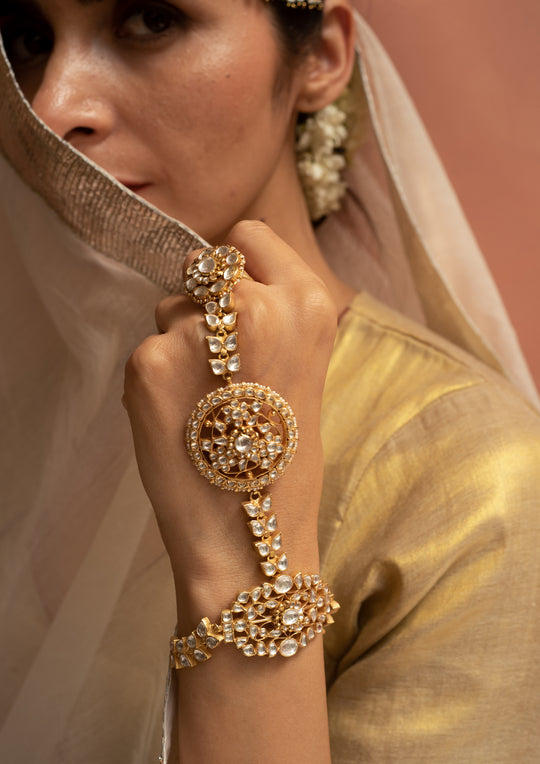 Almora Monochrome Multipurpose Single Hathphool Bracelet and Ring