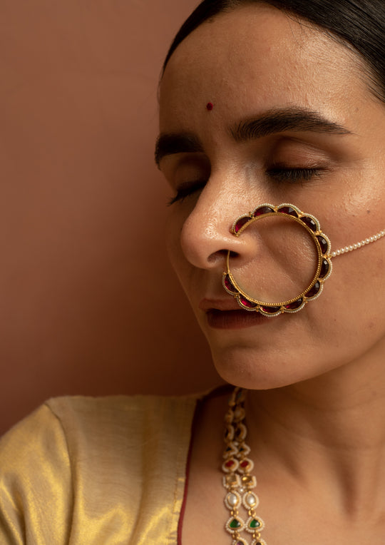 Gulabi Nagri Nath with Pearl Chain (Clip-On)