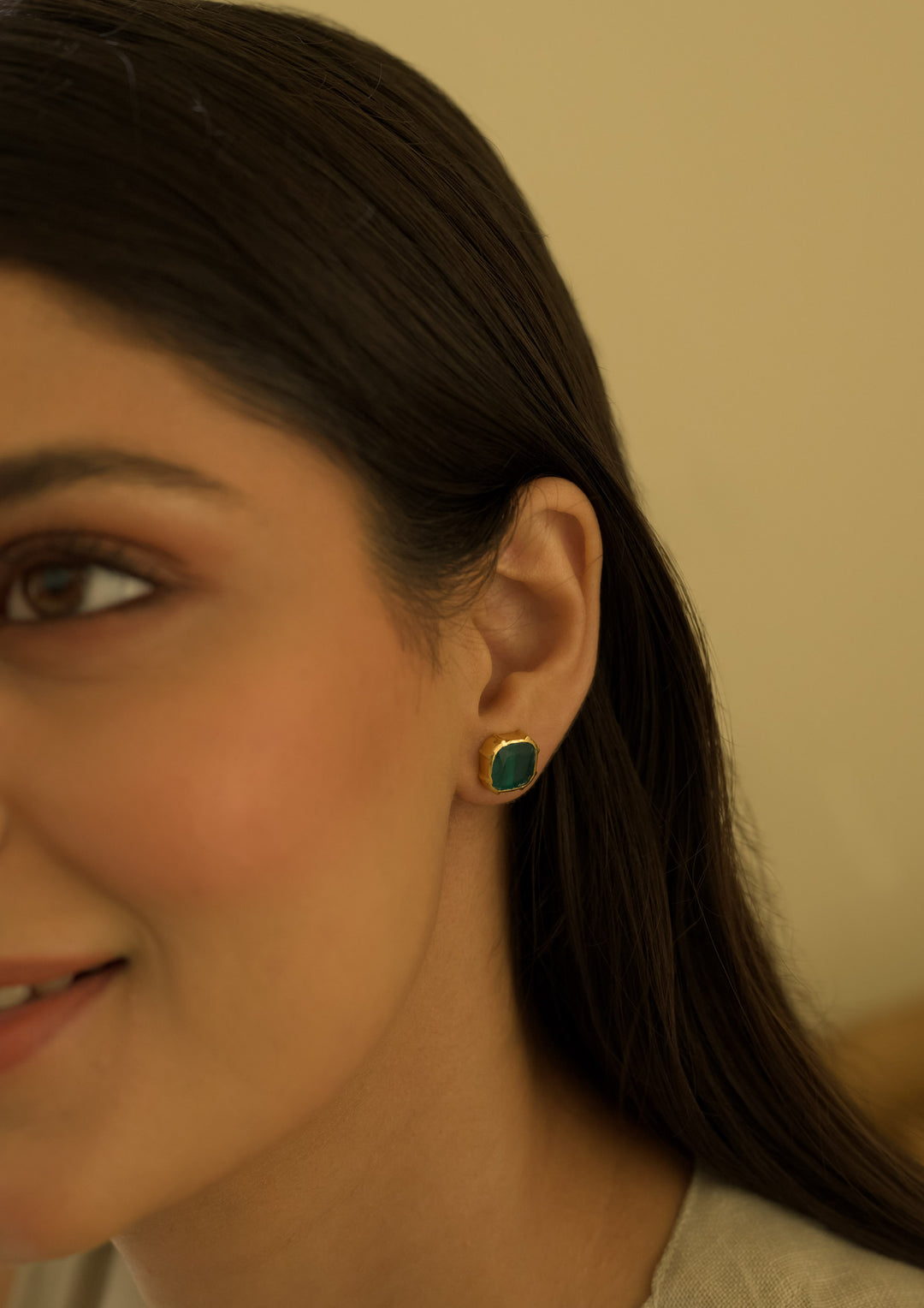 Sterling Silver Aam Panna Studs