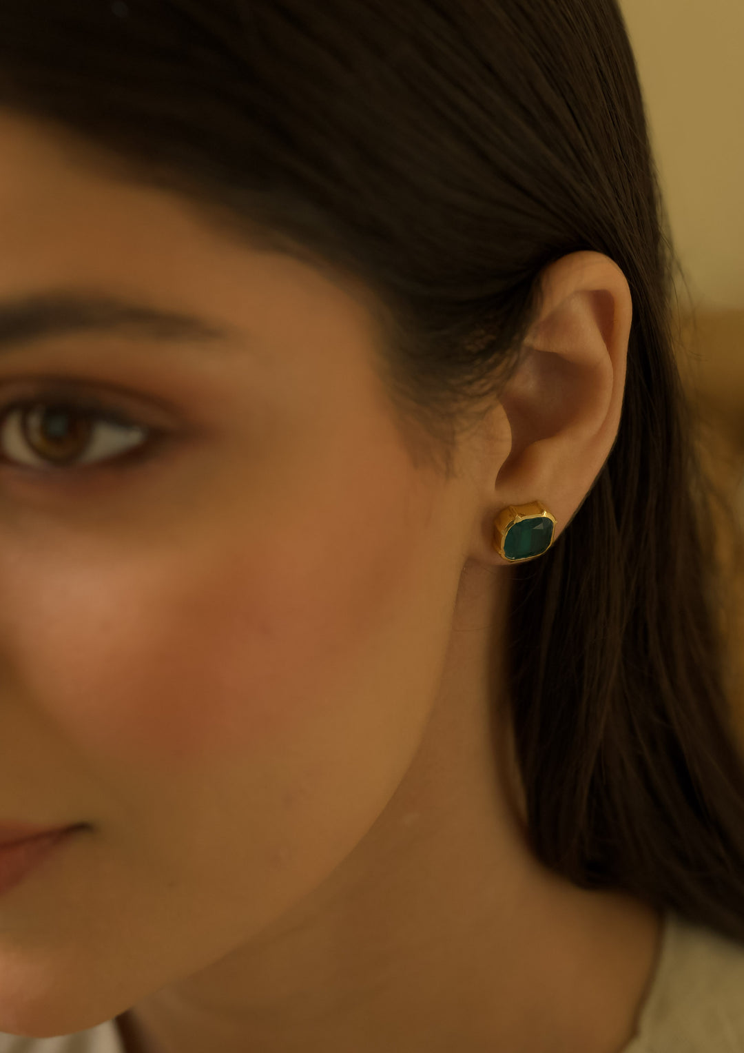 Sterling Silver Aam Panna Studs