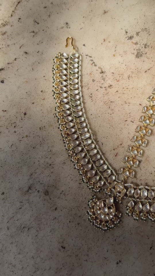 Mandawa Kundan Maathapatti