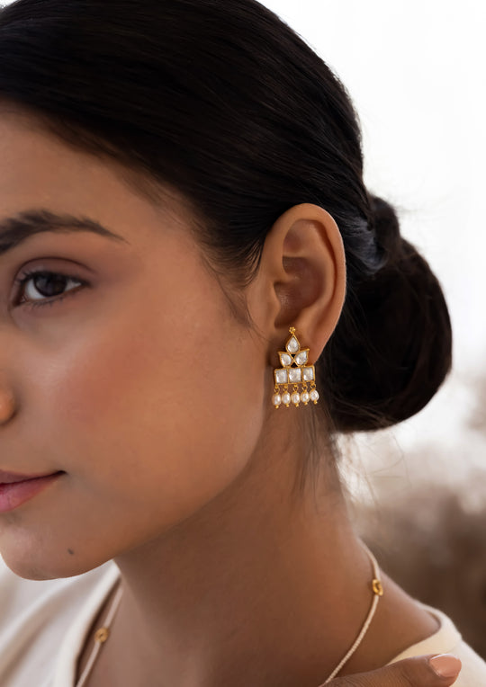 Classic Pearl Siwana Earrings
