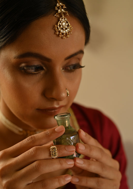 Classic Baithak Maangtika