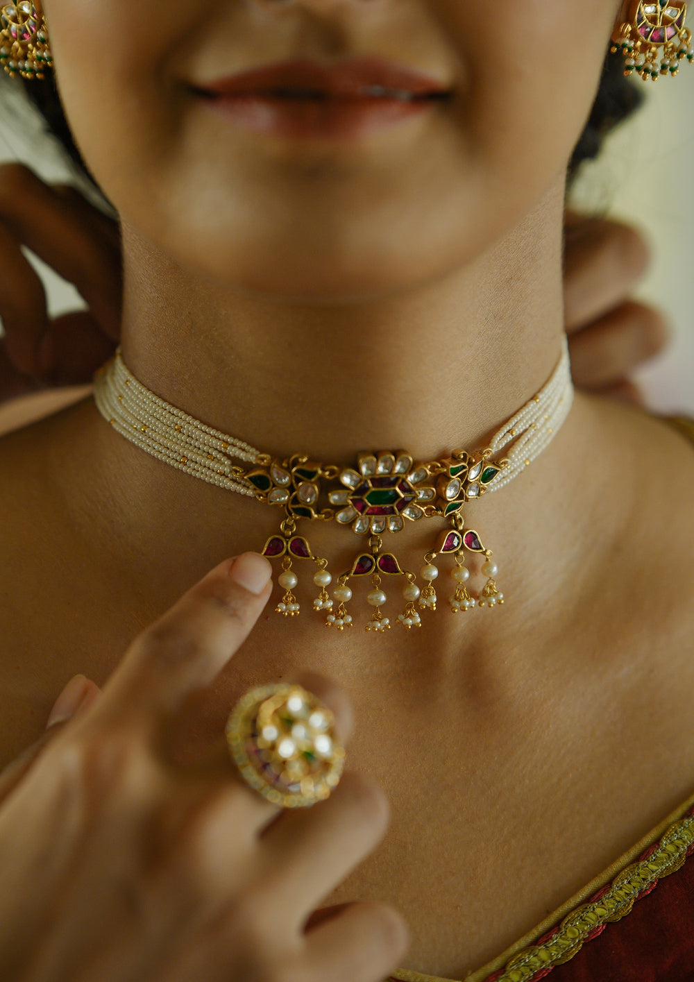 Multicolored Baithak Choker