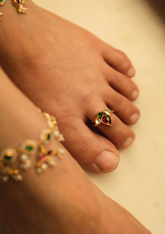 Multicolored Adjustable 'Tukra' Single Toe Ring