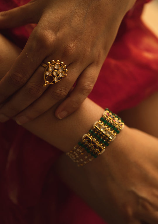 Tear Drop Kundan 'Tukra' Adjustable Ring