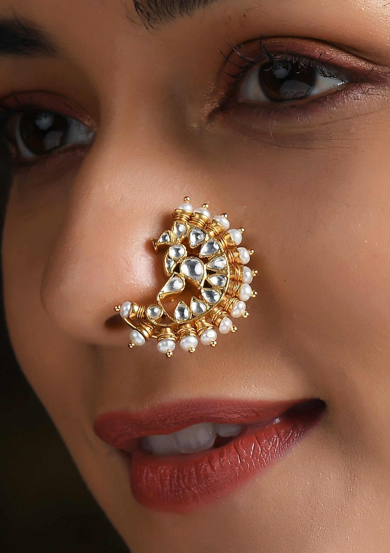 Buy GARGISH Traditional Maharashtrian Style Gold Plated Moti Nosepin ,  Nath, Without Piercing Marathi Nose Pin For Women and girls (Bronze) Online  In India At Discounted Prices