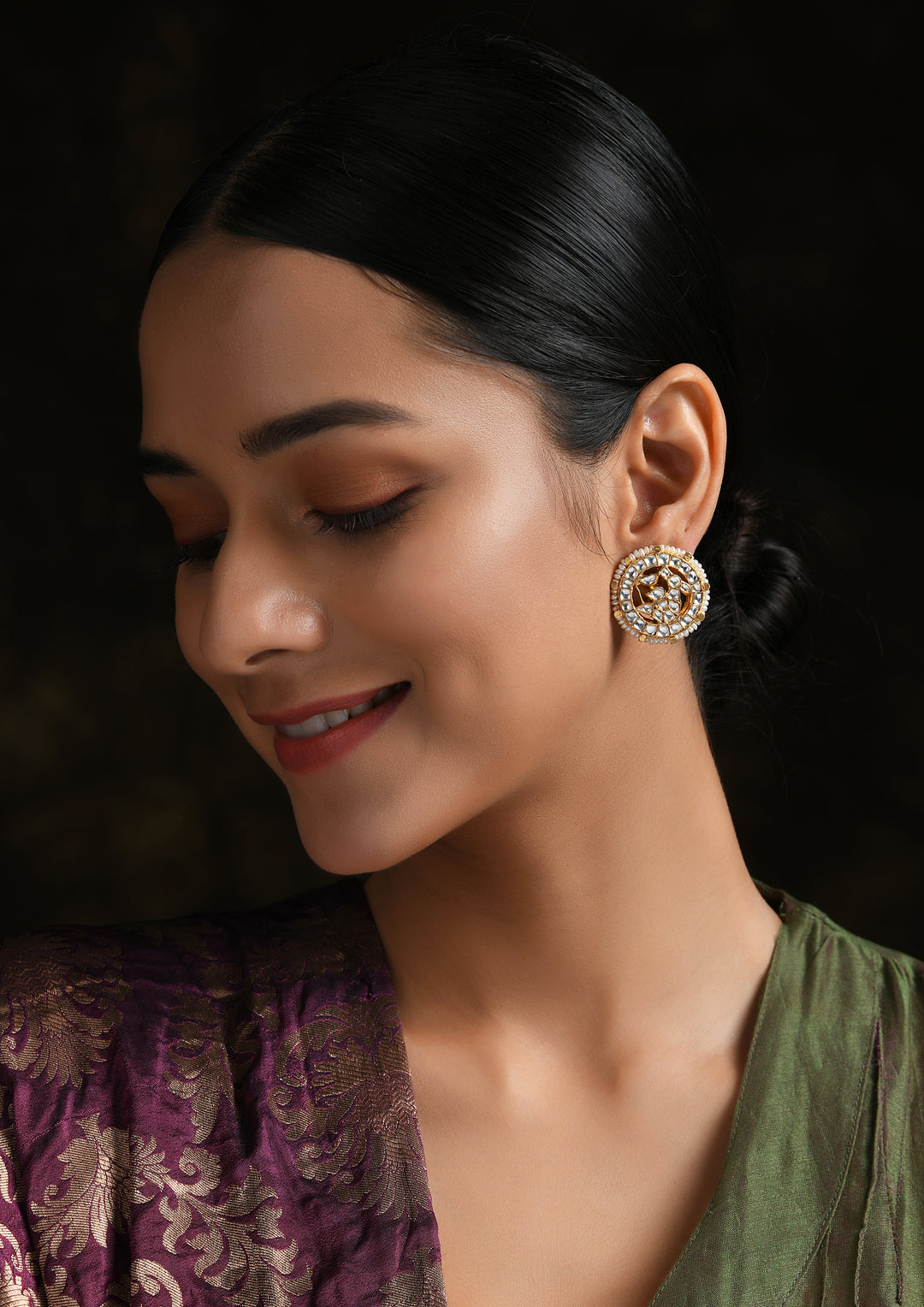 Monochrome Kundan Rooster Studs With Pearls