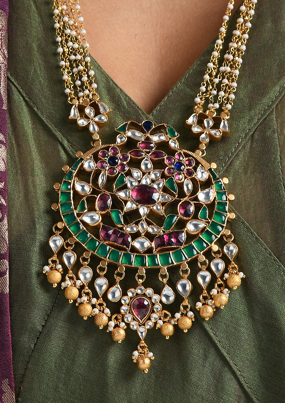 Long Necklace With Oval Multicolored Pendant And Golden Drops