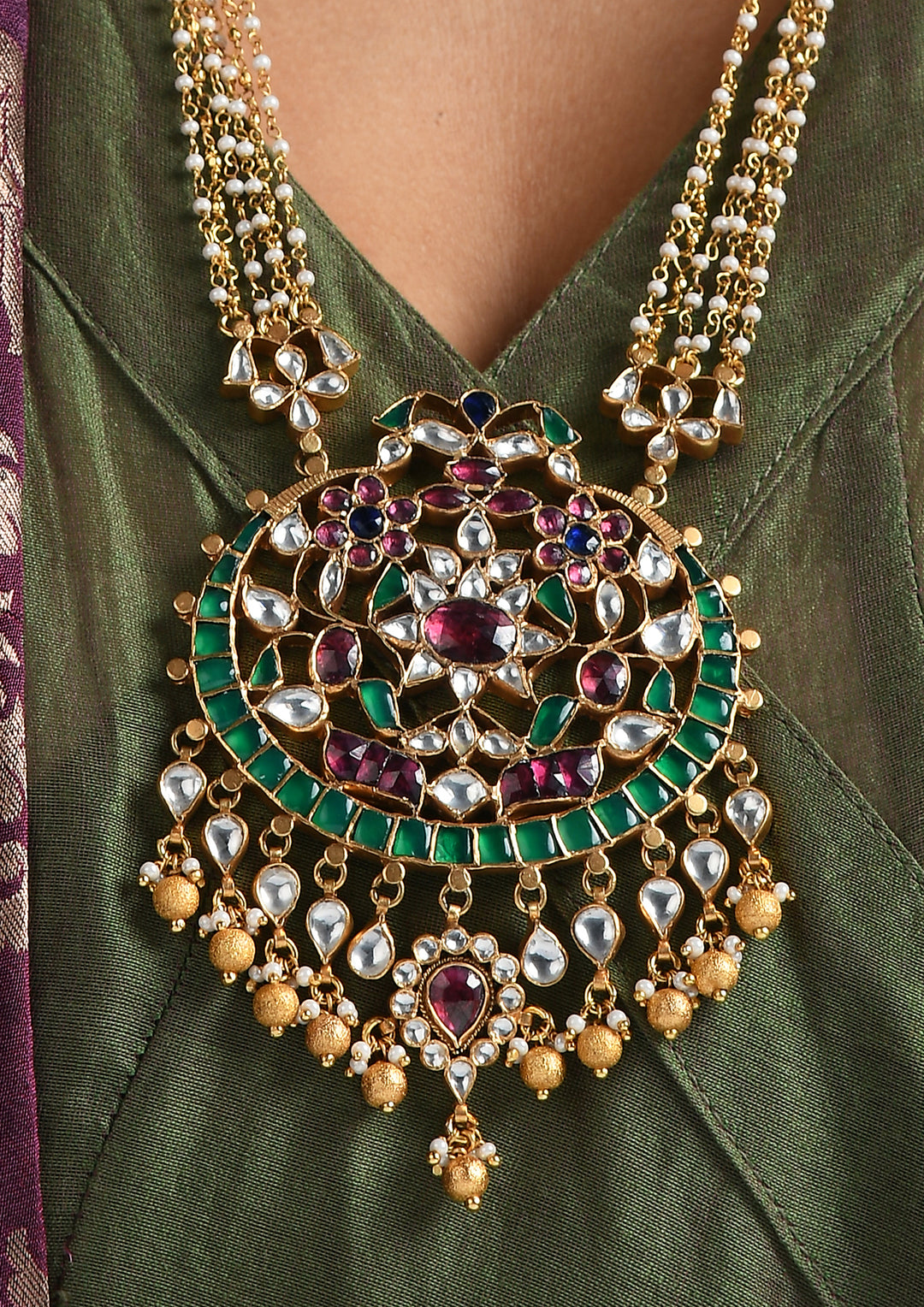 Long Necklace With Oval Multicolored Pendant And Golden Drops