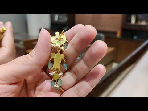 Small Macha Earrings With Semi-Emerald Drops