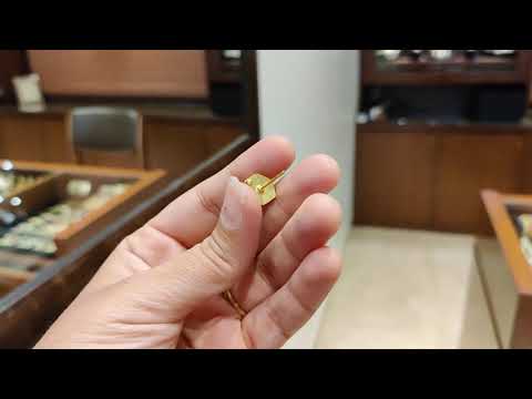 Honeycomb Studs