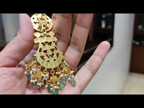 Long Earrings With Emerald Drops In Gold Polish