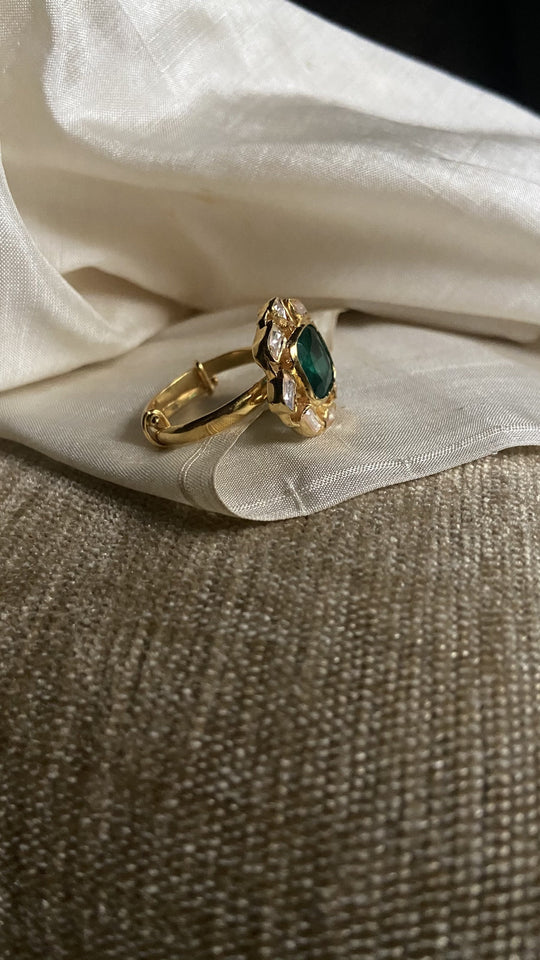 Sterling Silver Green Victoria Ring (Adjustable)