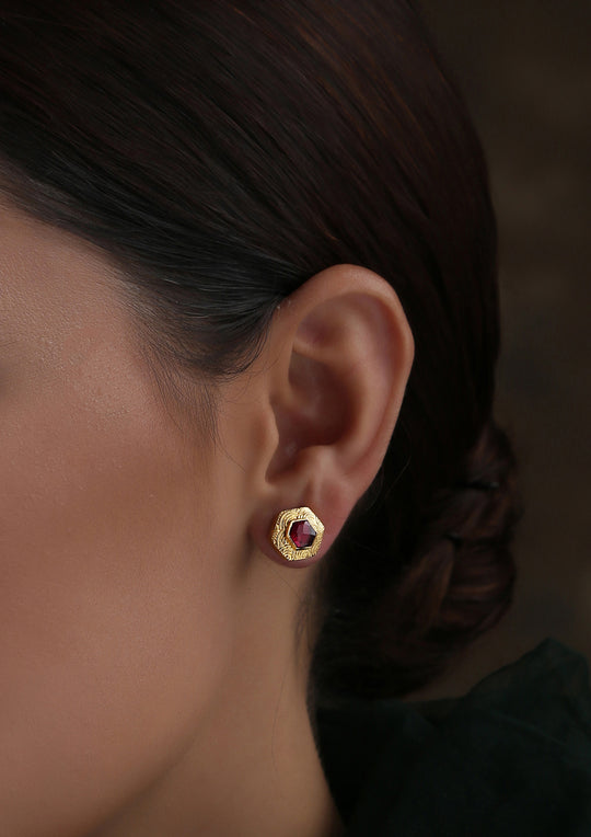 Honeycomb Studs